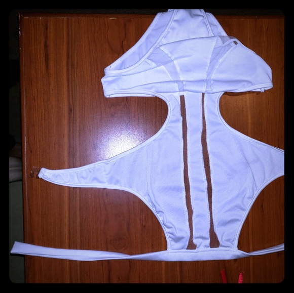 White Monokini - Picture 1 of 2